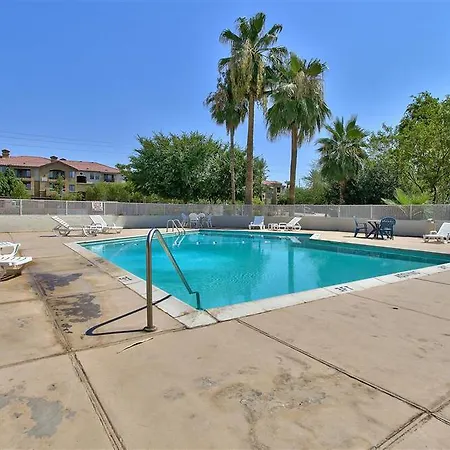 Motel 6-Phoenix, Az - East 